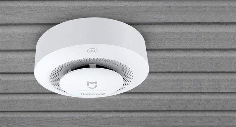 картинка Беспроводной пожарный датчик Xiaomi Mi Honeywell Fire Alarm (YTC4020RT) от магазина Компания+