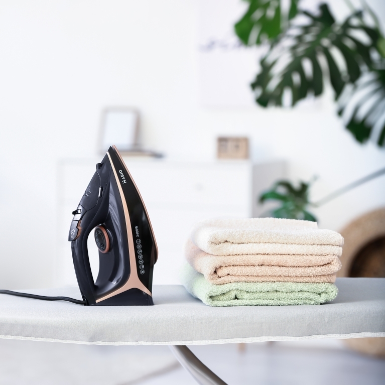 картинка Праска Magio MG-131 от магазина Компания+