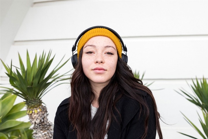 Bluetooth-гарнітура JLab Studio Wireless OnEar Black (IEUHBASTUDIORBLK4) | ARAGO