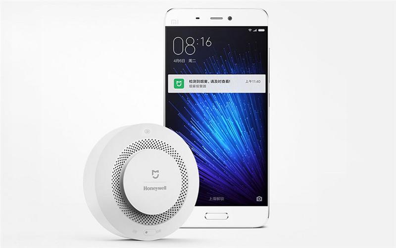 картинка Беспроводной пожарный датчик Xiaomi Mi Honeywell Fire Alarm (YTC4020RT) от магазина Компания+