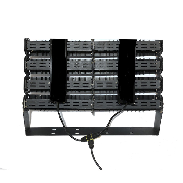 картинка Мощный прожектор LightProm 480W, LED, 68000Lm, 5000K Professional от магазина Компания+