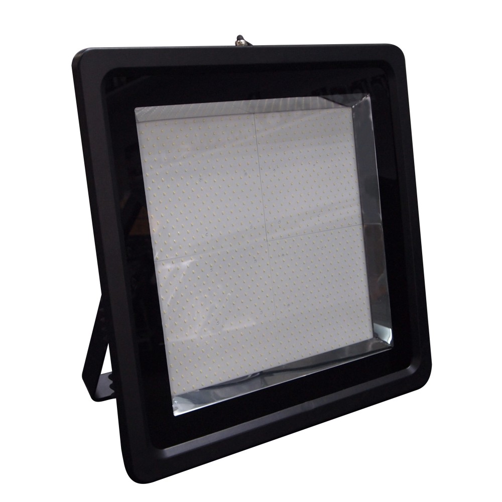 картинка Прожектор світлодіодний потужний LED VELMAX VF-10006, 1000W, 95000Lm, 6200К от магазина Компания+