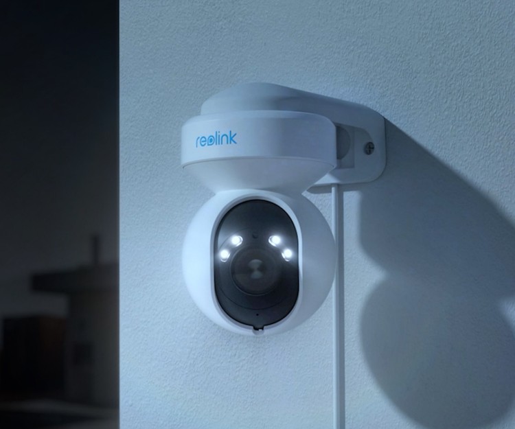 картинка IP камера Reolink E1 Outdoor Pro от магазина Компания+